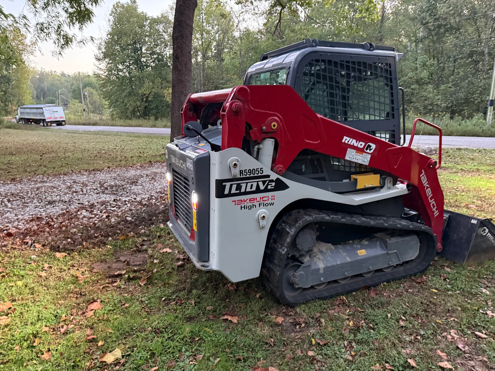 Takeuchi TL10 — photo 3