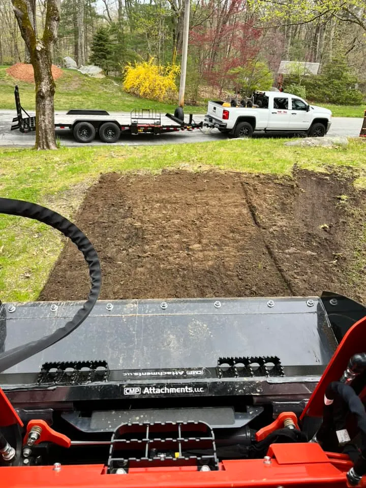 CMP Attachments mini skid hydra bucket — photo 3