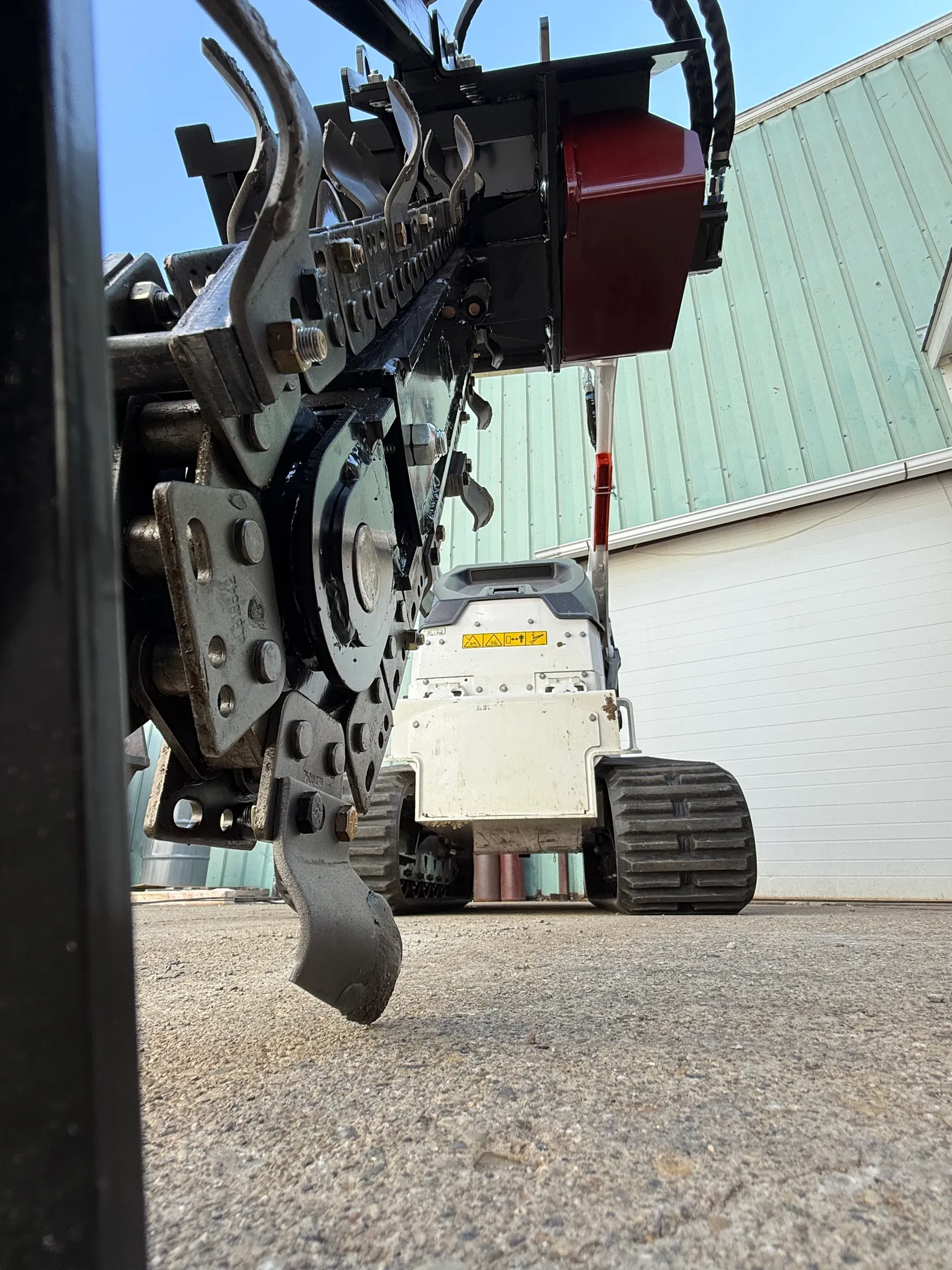 Mini Skid Trencher — photo 8