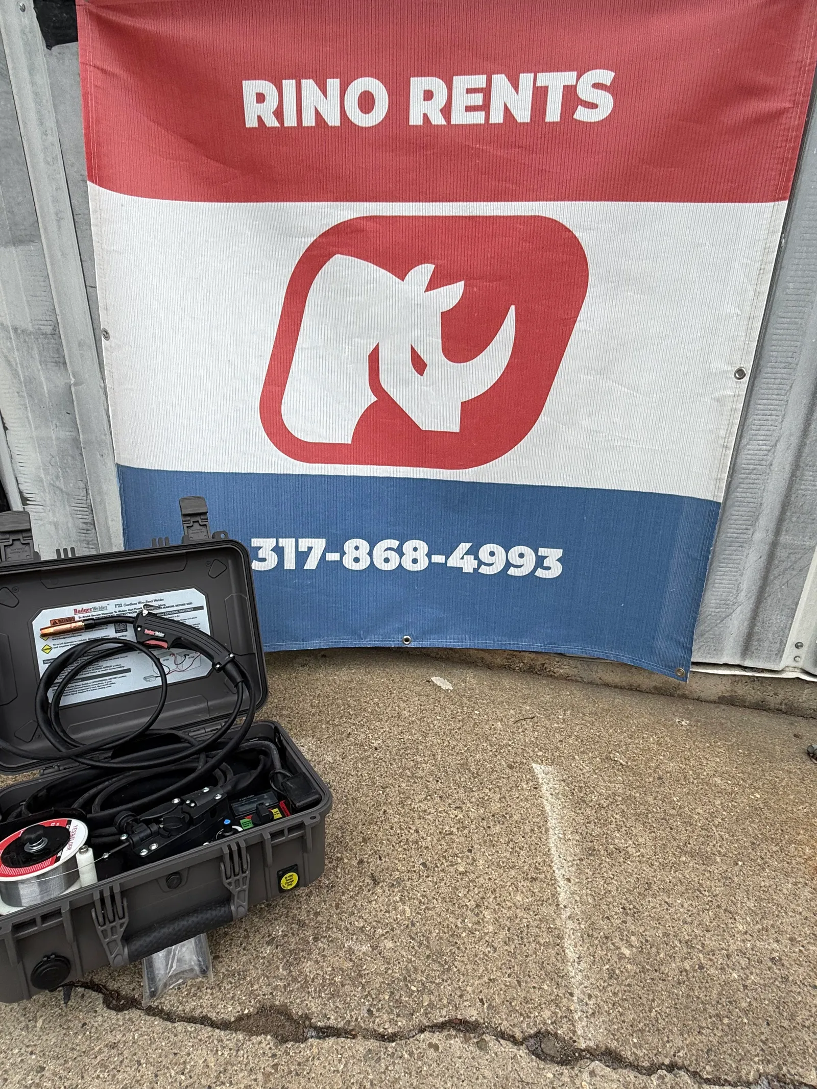 Badger Welder (cordless wire feed) — photo 5