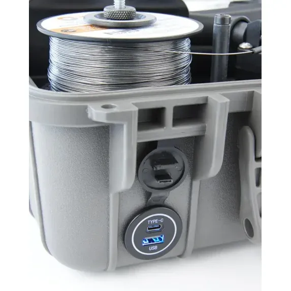 Badger Welder (cordless wire feed) — photo 4